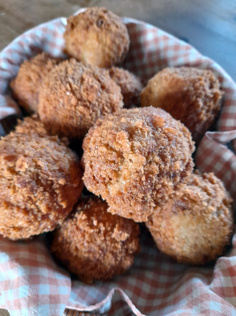 home made scotch eggs