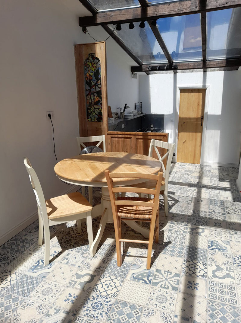 bright sunny dining room